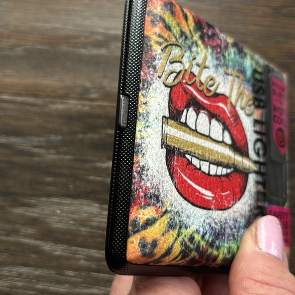 Smokezilla USB Cigarette light/case,push/slide 4 hot coil “Bite the Bullet” logo - Picture 6 of 10